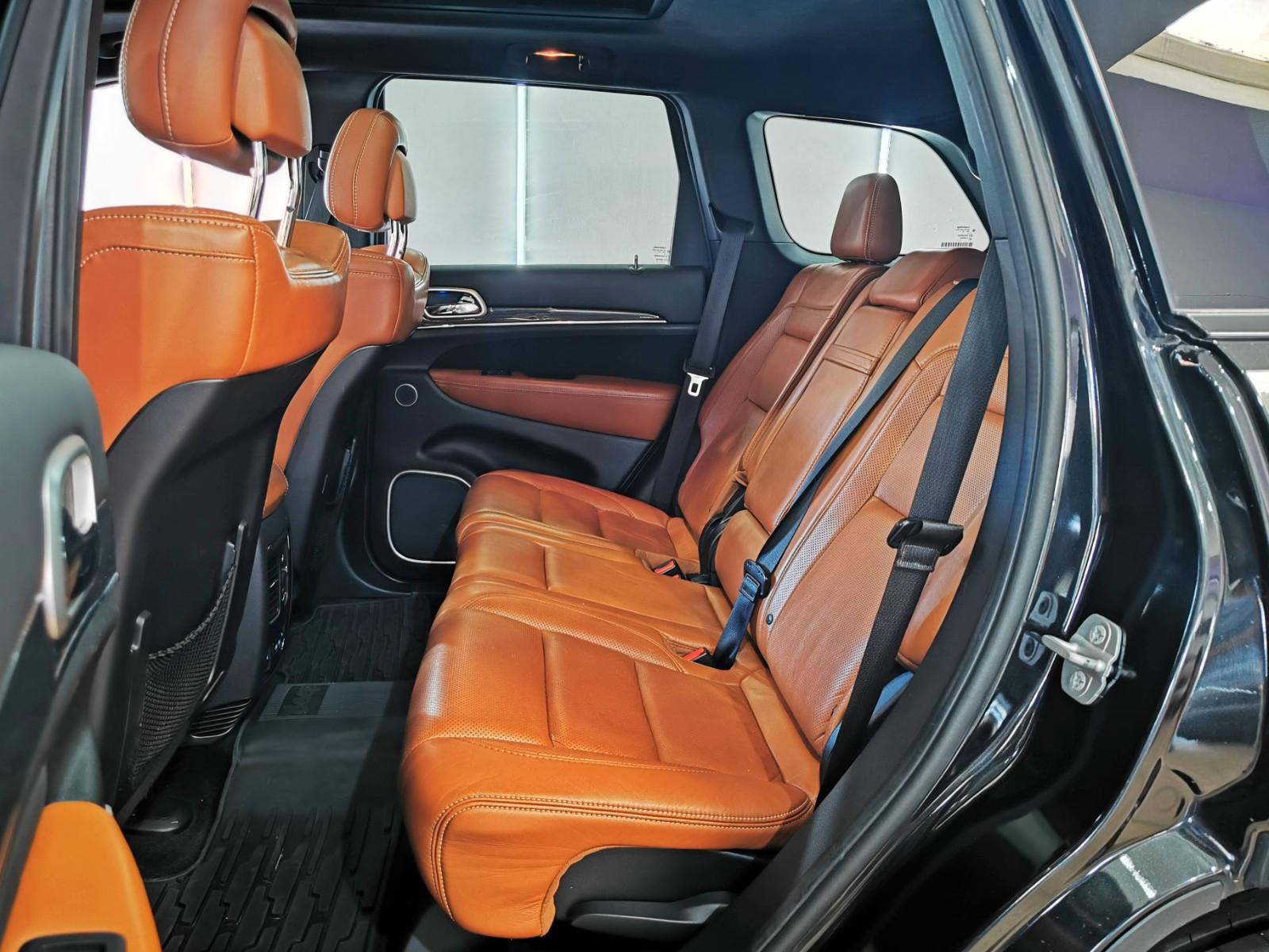 Jeep Grand Cherokee SRT 6.4 V8 HEMI 468 ch • 4x4 • Skyhook • Harman Kardon • Toit Panoramique