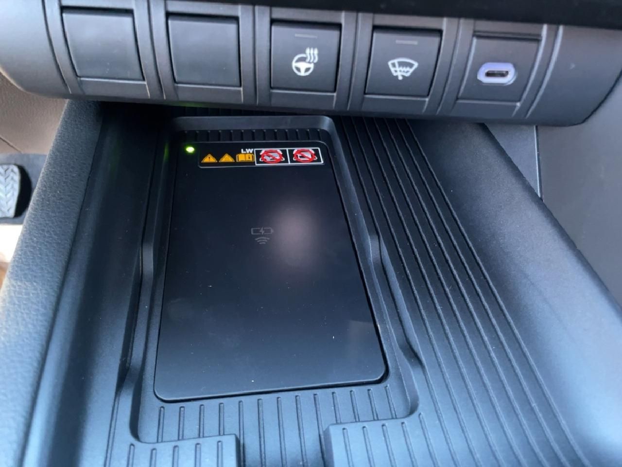 Fahrzeugabbildung Toyota Plug-In Hybrid 2,0 l FWD Teamplayer+technik-Pak