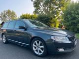 Volvo V70 D3 Linje Svart  Leder Xenon HU Neu