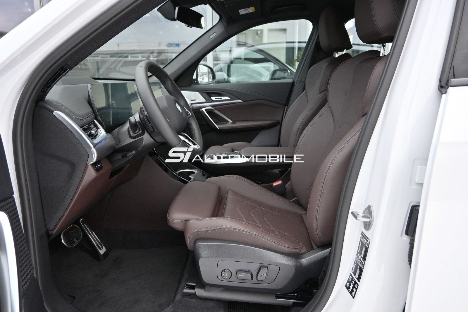 Fahrzeugabbildung BMW X1 xDrive23i M-Sport °ACC°AHK°360°MEMO°HARMAN°