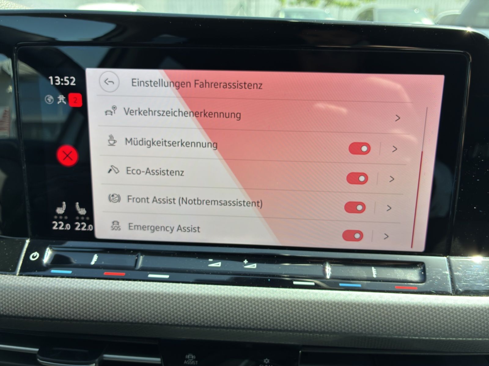 Fahrzeugabbildung Volkswagen Golf VIII TDI Active DSG LED Navi ACC AID SHZ