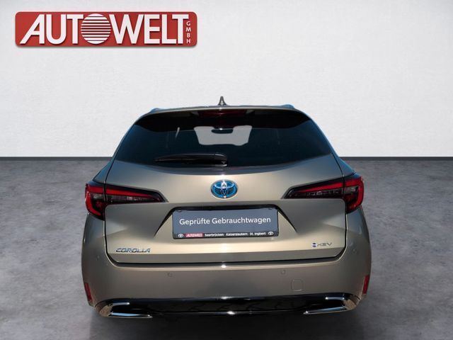 Fahrzeugabbildung Toyota Corolla Touring Sports 1.8 Team D KlimaA,LED,LM