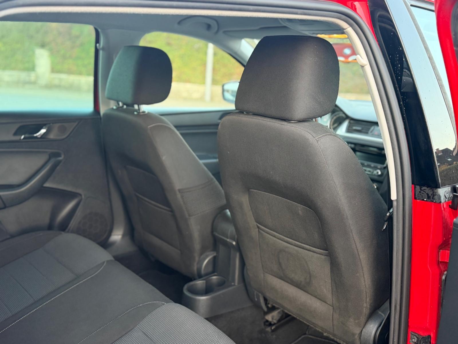 Skoda Rapid 2015 — photo 16