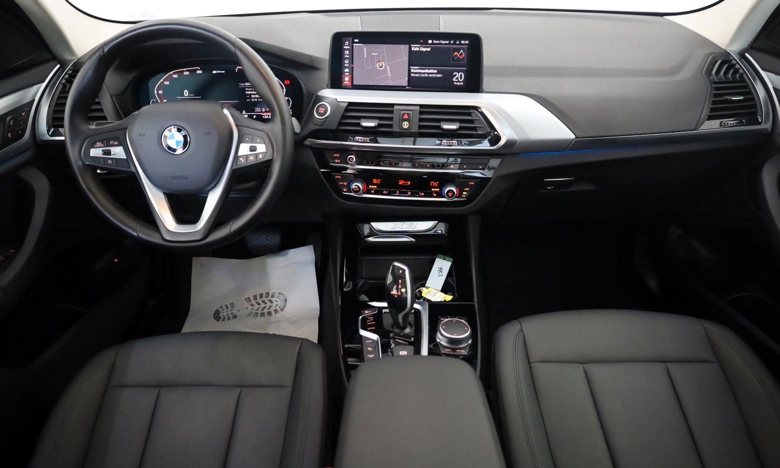 Fahrzeugabbildung BMW X3 xDrive 30e Advantage,Leder,Navi,Kamera,PanoD.