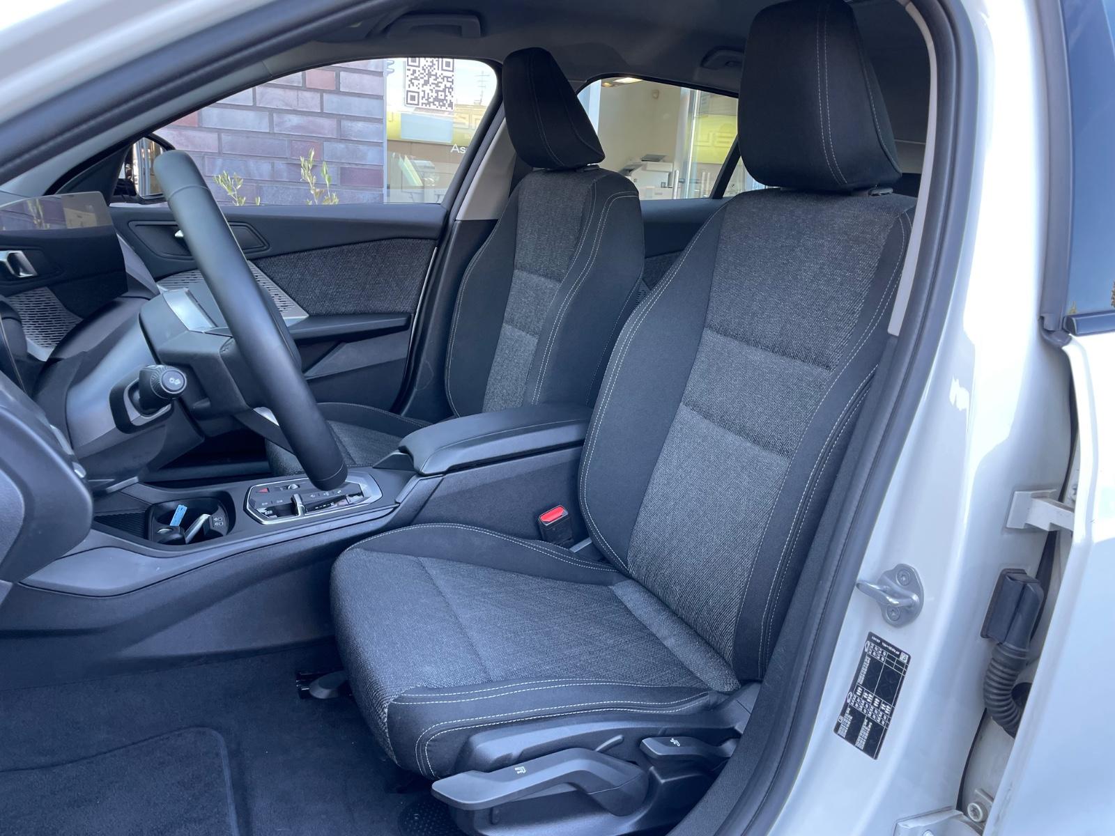 BMW 1 Series i Limousine M Sport Kamera DA LED 17", миниатюра 20