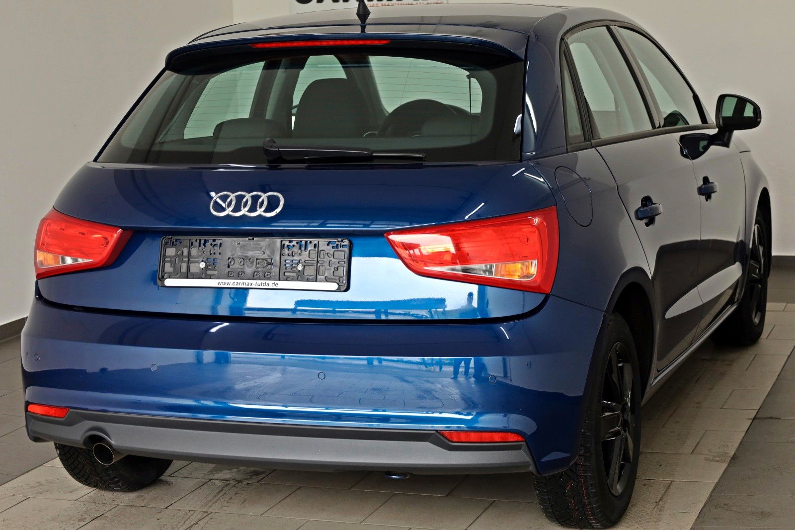 Fahrzeugabbildung Audi A1 Sportback PDC,8-fach bereift!