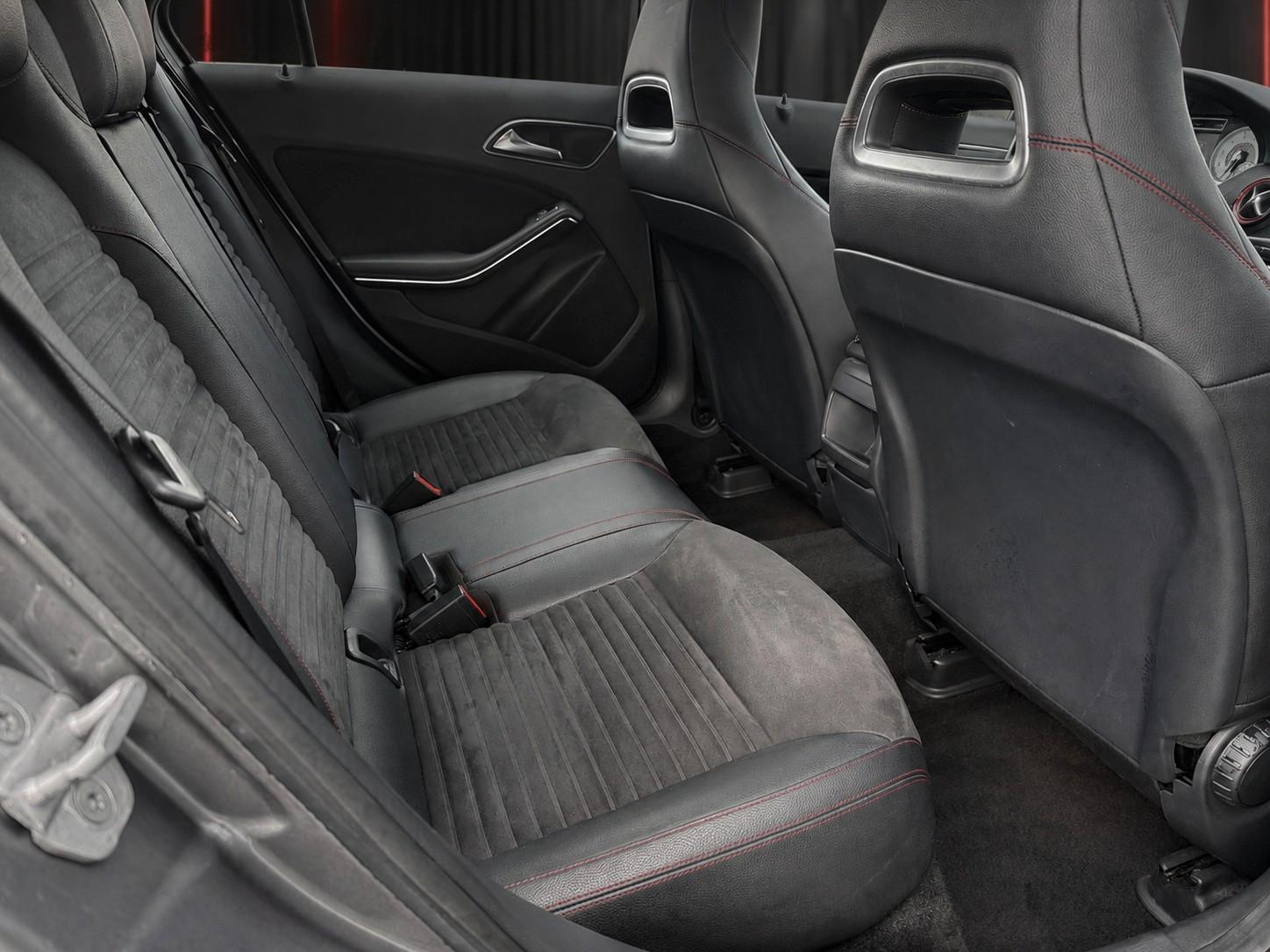 Mercedes-Benz A 250 A A 250 AMG Sport