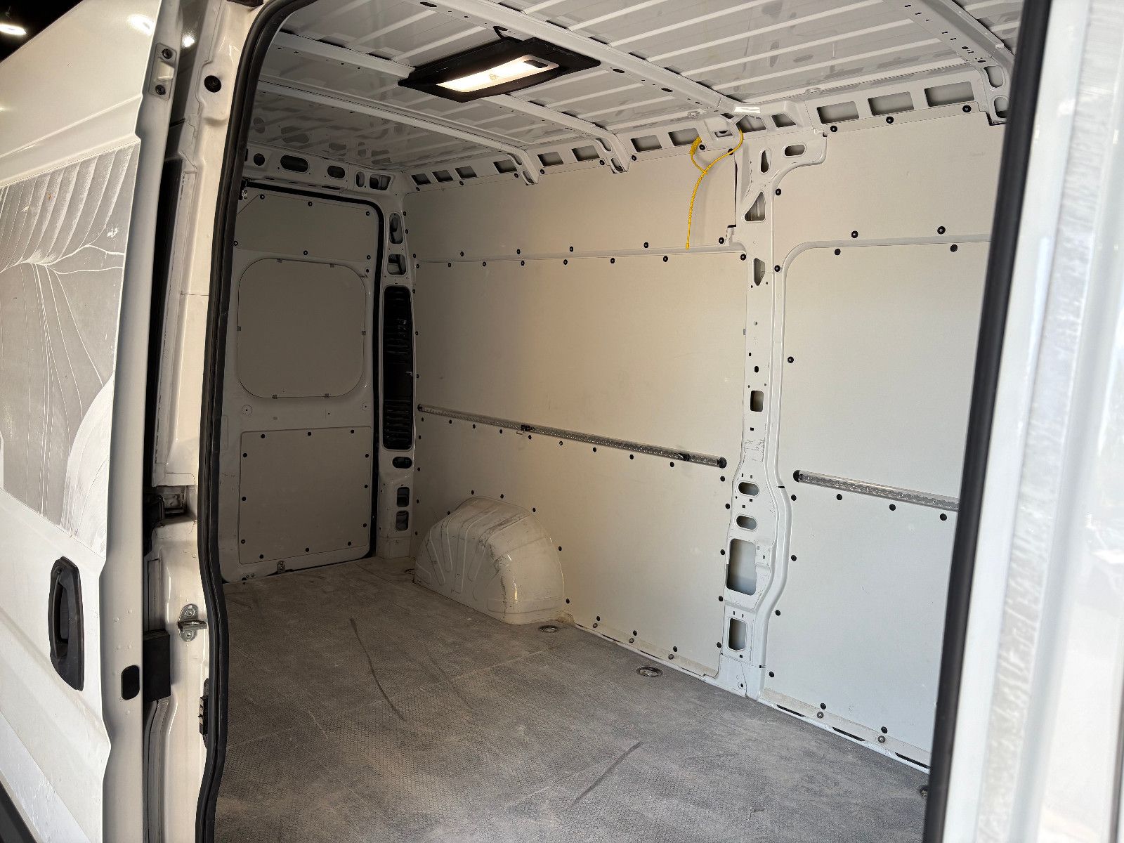 Fahrzeugabbildung Fiat Ducato/L4H2 RS: 4035 mm/KAMERA/APPLE/NAVI/3-SITZ