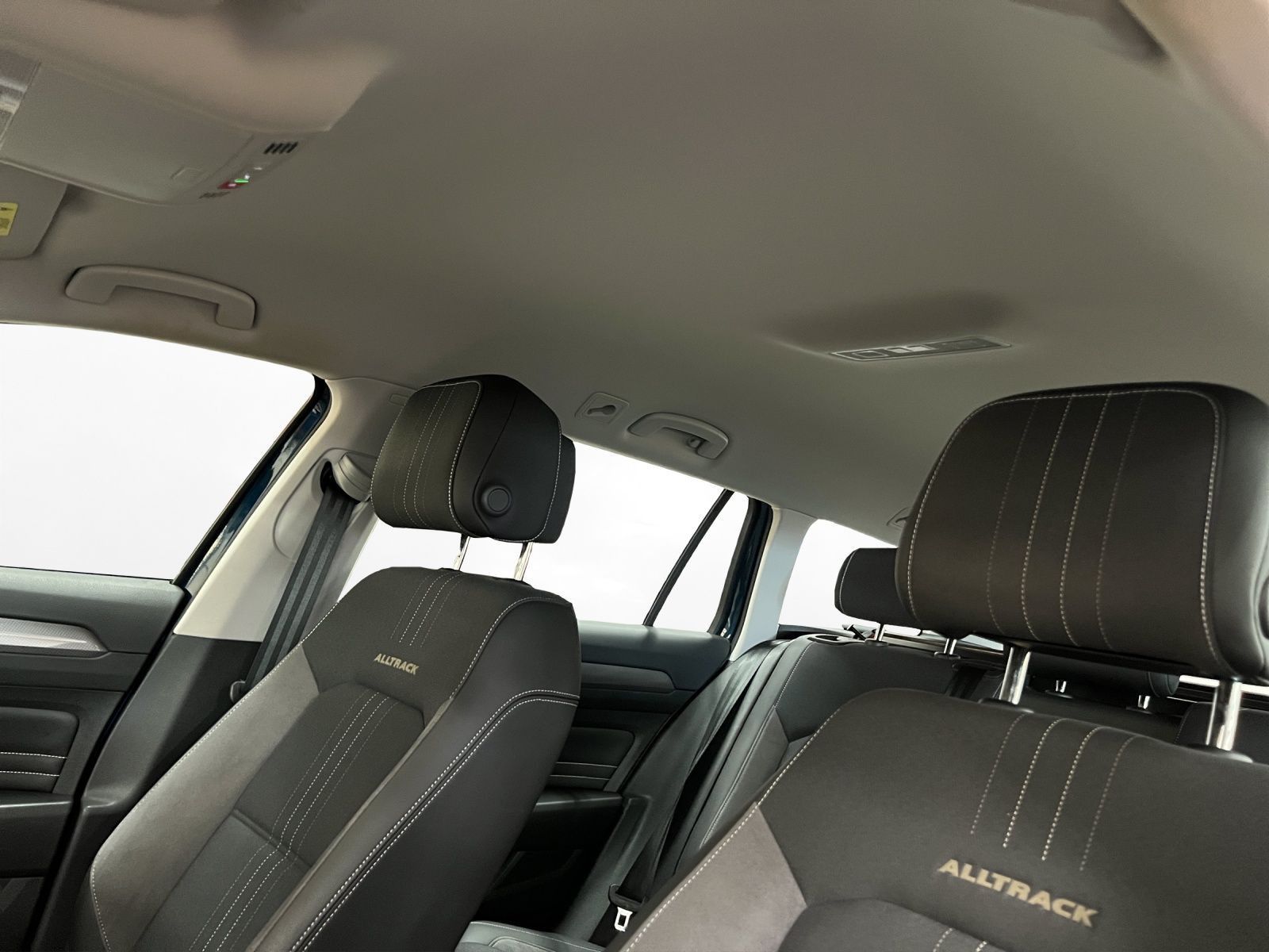 Volkswagen Passat Alltrack - Bild 9