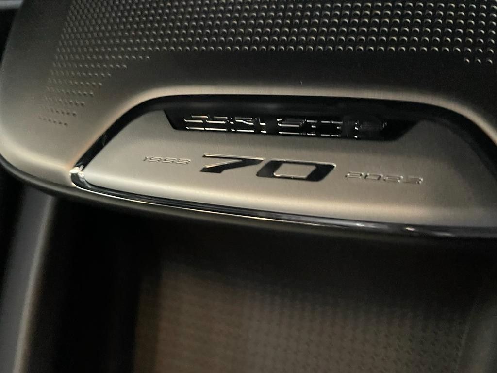 Fahrzeugabbildung Corvette C8 COUPE-TARGA-3LT-Z51-LIFT-VORFÜHRWAGEN
