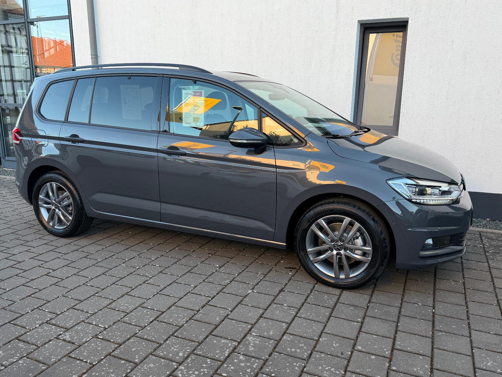 Volkswagen Touran 1.5 TSI DSG Limited (AHK,7-S,el.Heckkl.)