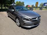 Mercedes-Benz A 220d BlueEfficiency *PANORAMA/NAVI* - Mercedes A 220 Diesel Gebrauchtwagen