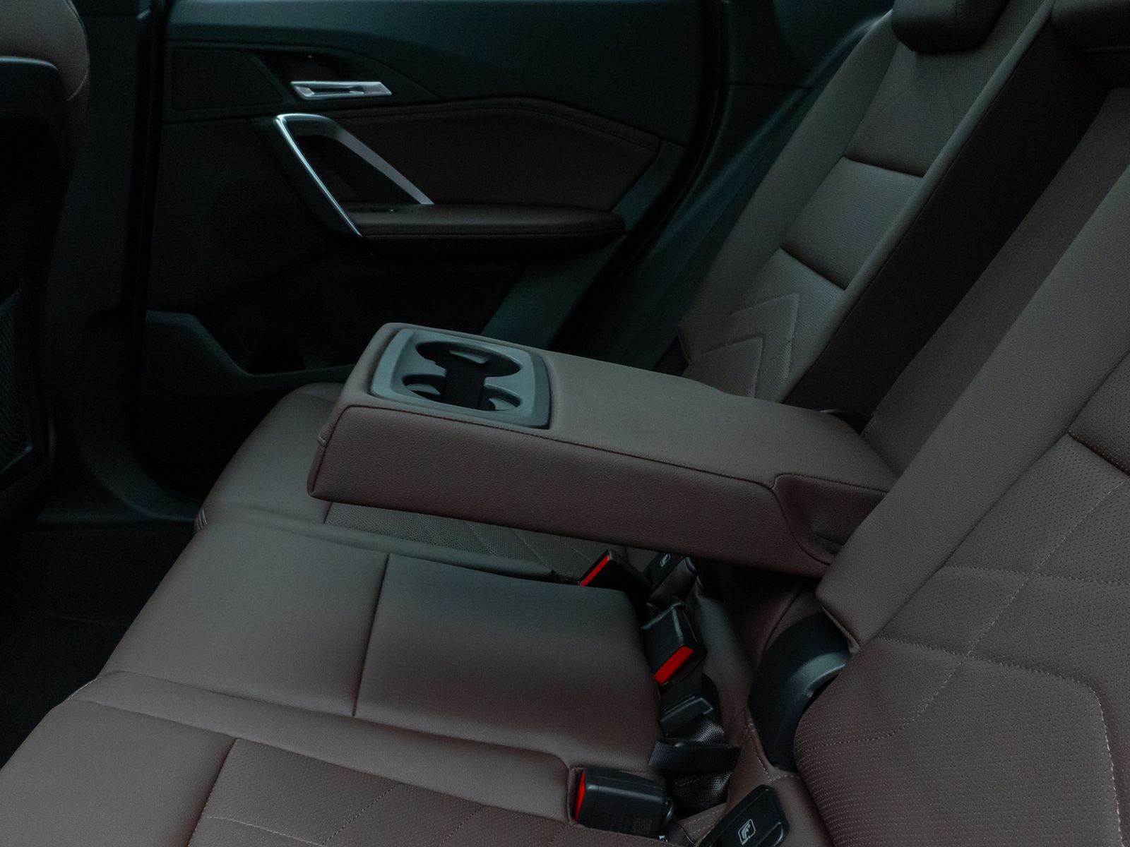 Fahrzeugabbildung BMW X1 xD23i M Sport Panorama 360°HUD DAB AHK Komfor