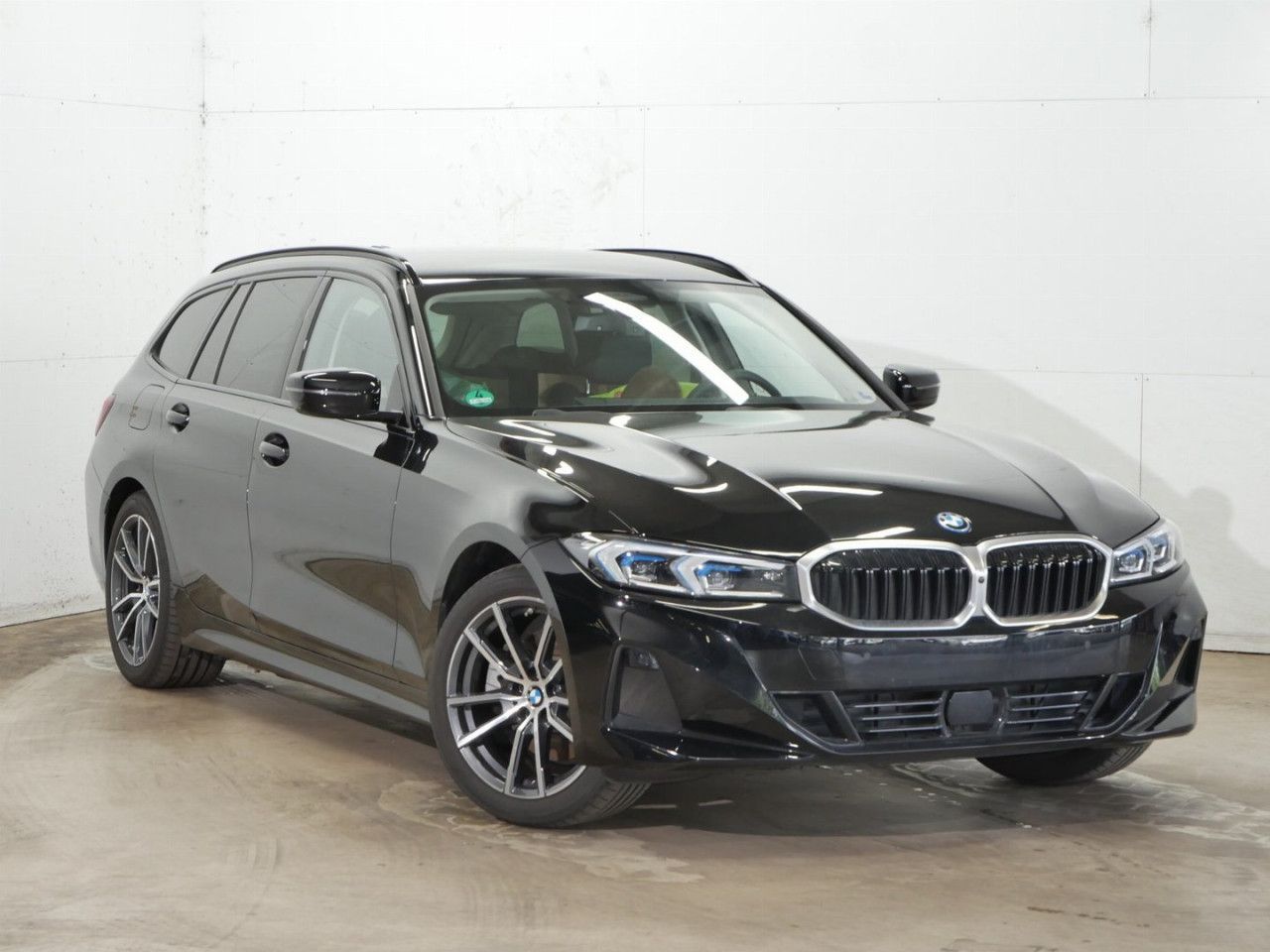 BMW 330 - Bild 9