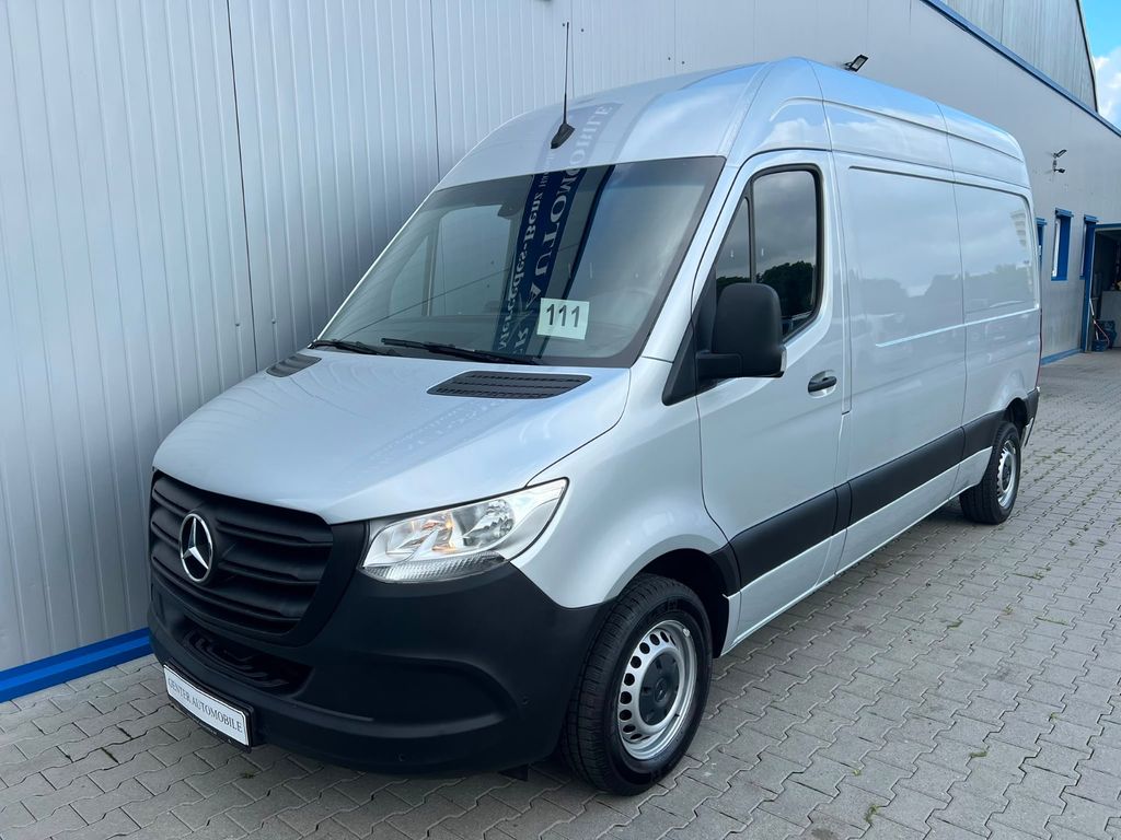 Image of Mercedes-Benz Sprinter