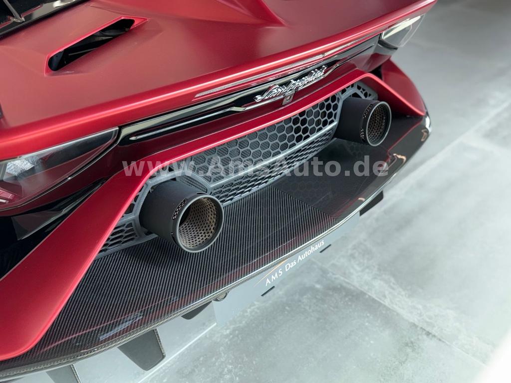 Lamborghini Aventador