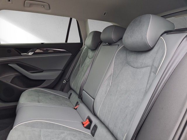 Fahrzeugabbildung Volkswagen Passat Variant Business eTSI DSG LED ACC AHK SHZ