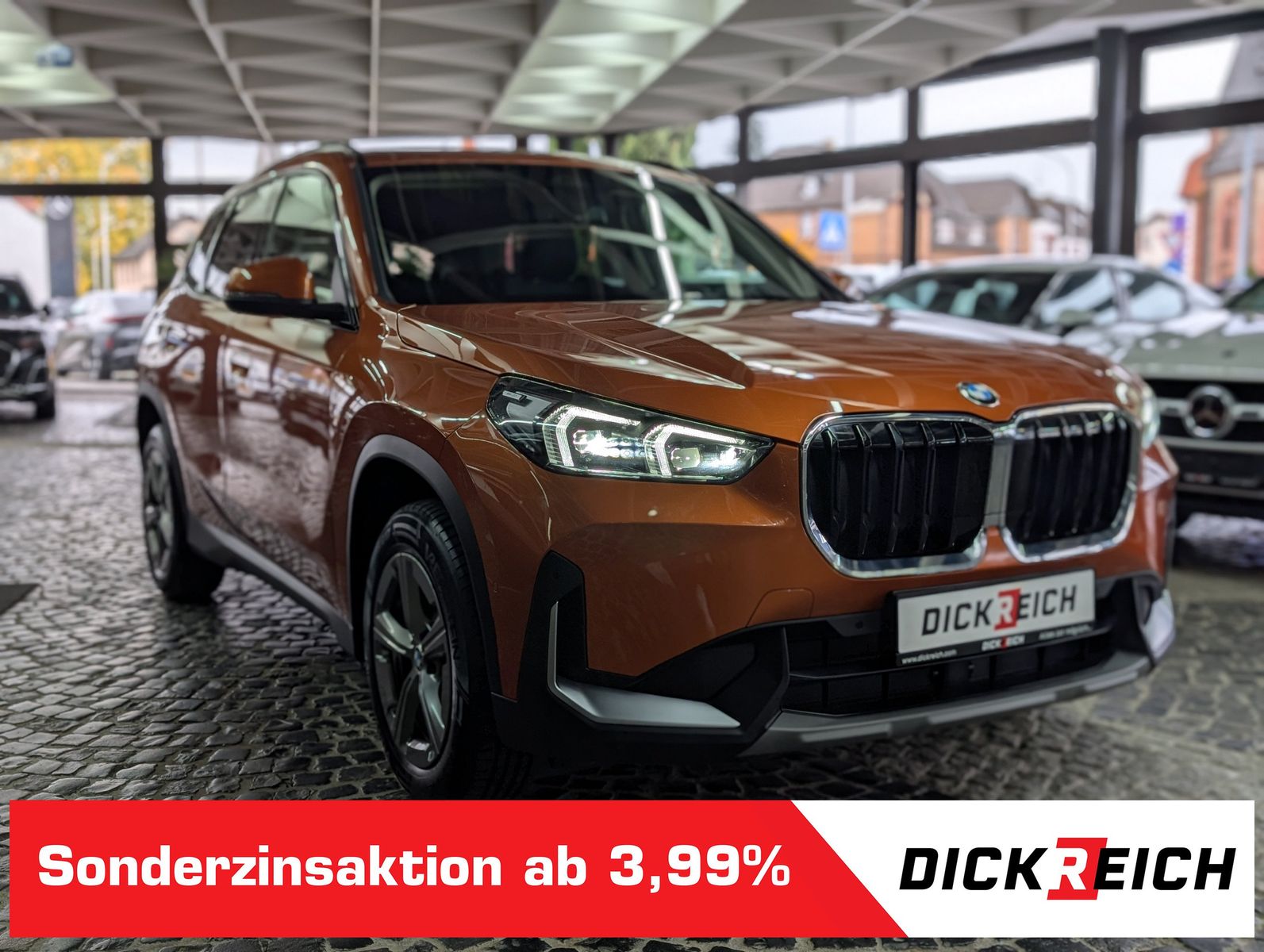 Fahrzeugabbildung BMW X1 20 i sDrive SPORT SHADOW PANO AHK LED AHK ACC
