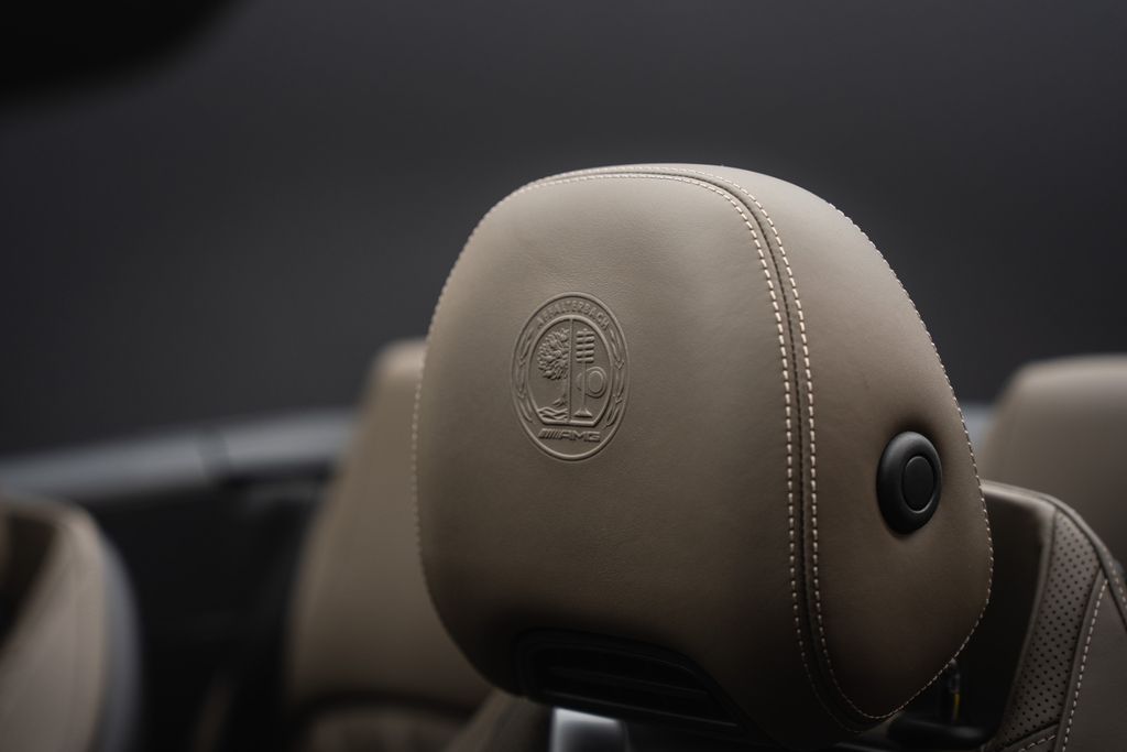 MERCEDES-BENZ SL 63 AMG*BURMESTER*360*HU* MANUFAKTUR*1.HAND MERCEDES-BENZ SL 63 AMG*BURMESTER*360*HU* MANUFAKTUR*1.HAND