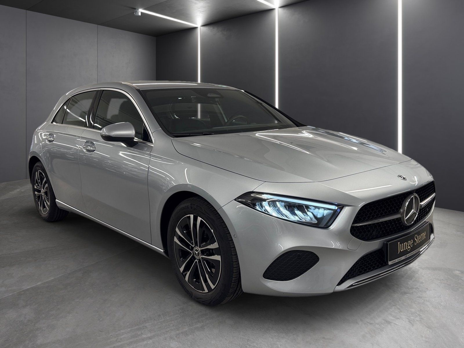 Fahrzeugabbildung Mercedes-Benz A 180 d Progressive*LED*Kamera*CarPlay*MBUX*SHZ*