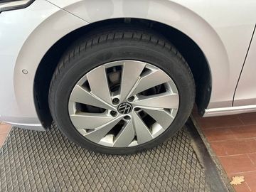 Volkswagen Golf - 12