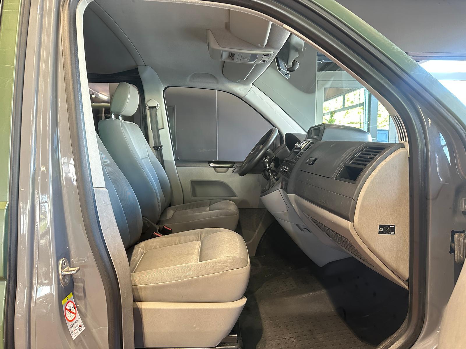 Volkswagen T5 WIDDER 4MOTION KURZ SEIKEL ROCKTON BUNDESWEHR