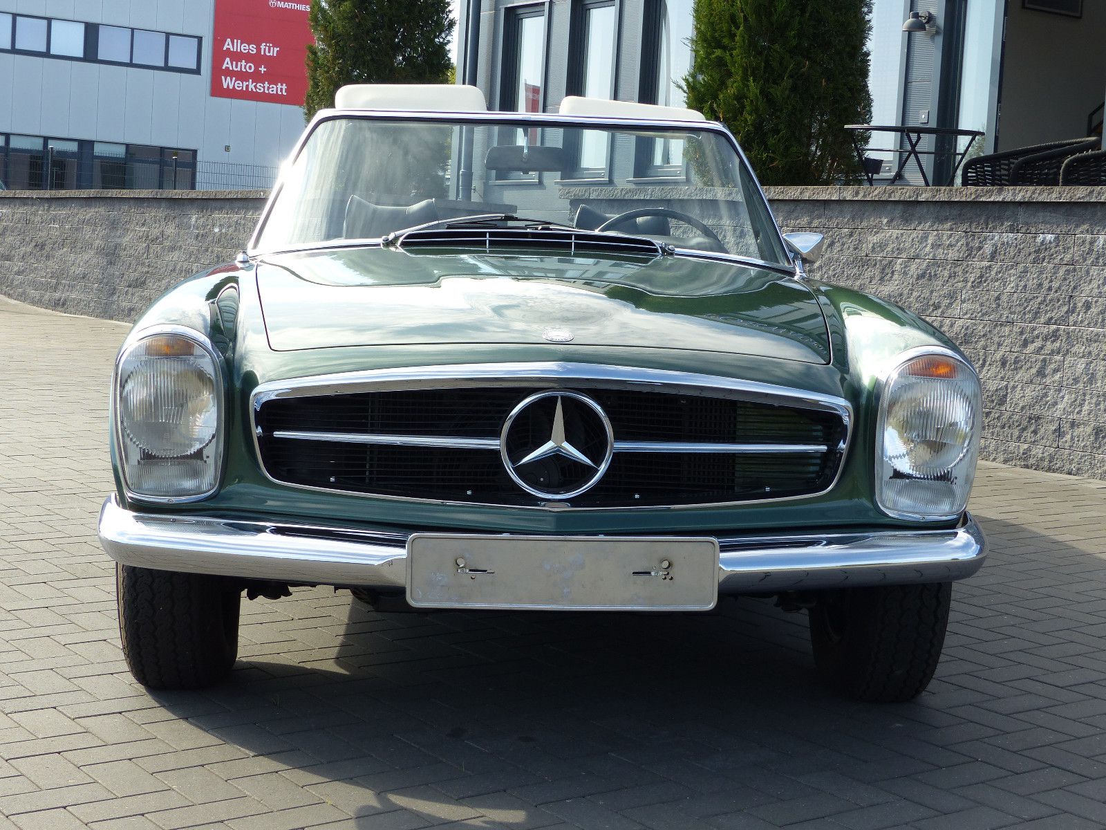 Fahrzeugabbildung Mercedes-Benz 280 SL Pagode