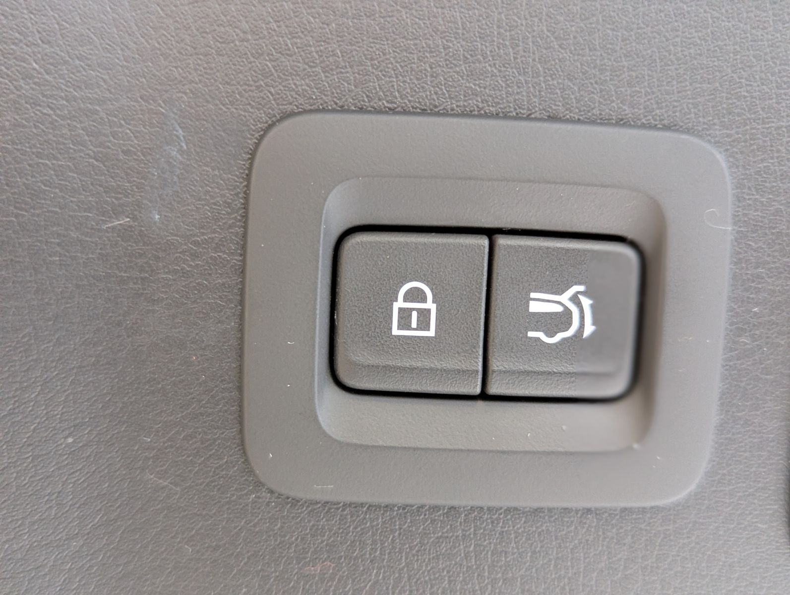 MAZDA CX-80 2.5 SKYACTIV PHEV 327 HOMURA+ 7-Sitze Pano - Image 21