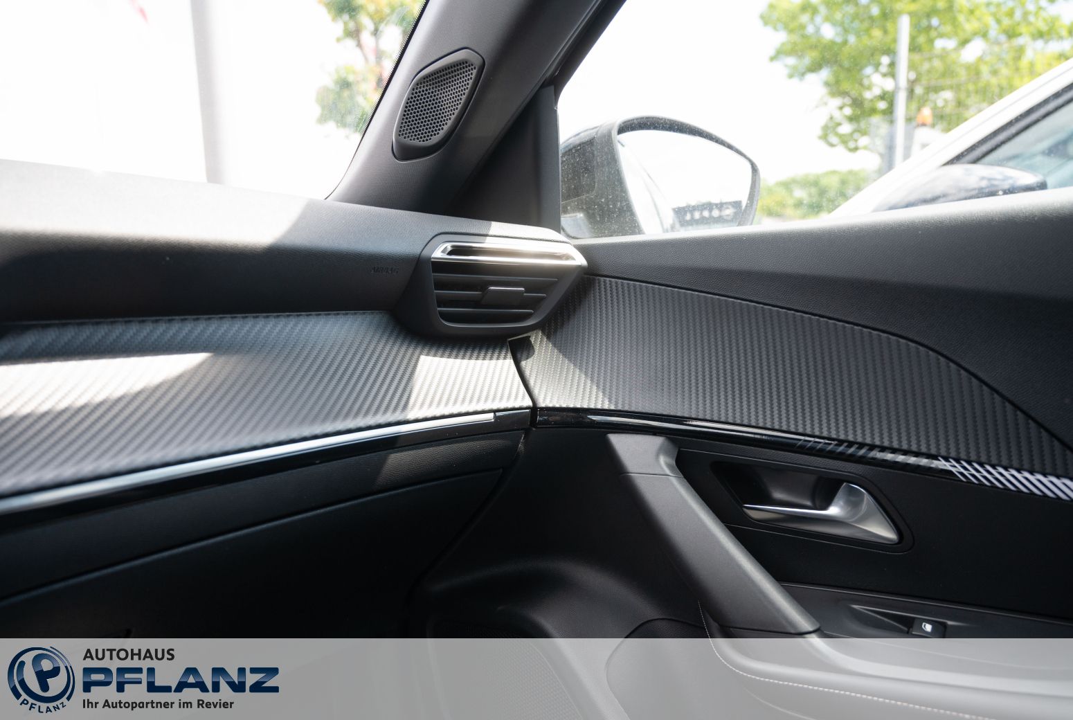 Peugeot 2008 - Bild 8
