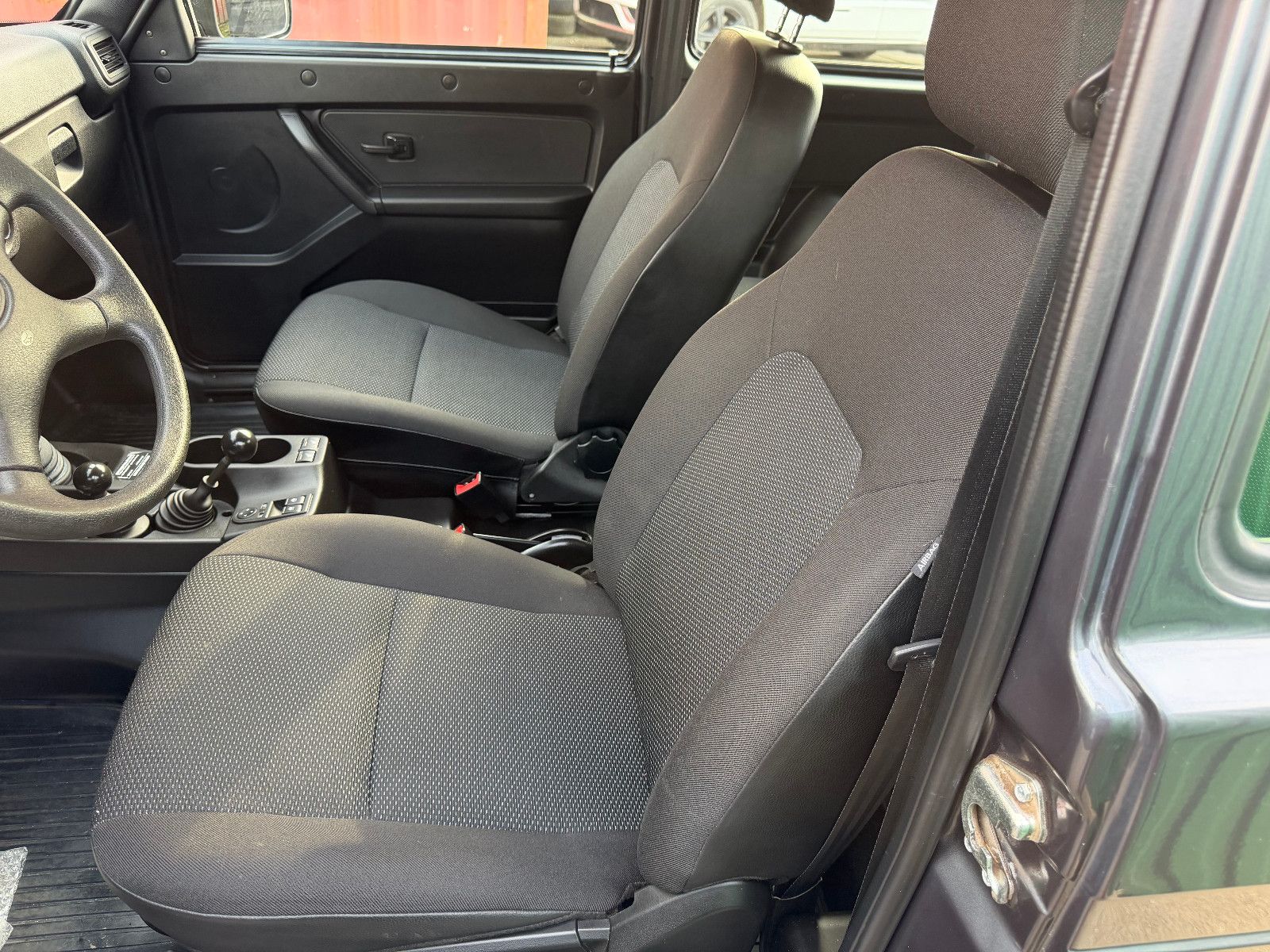 Fahrzeugabbildung Lada Niva "PREMIUM PLUS", KLIMA! SITZHEIZ.! ab SOFORT