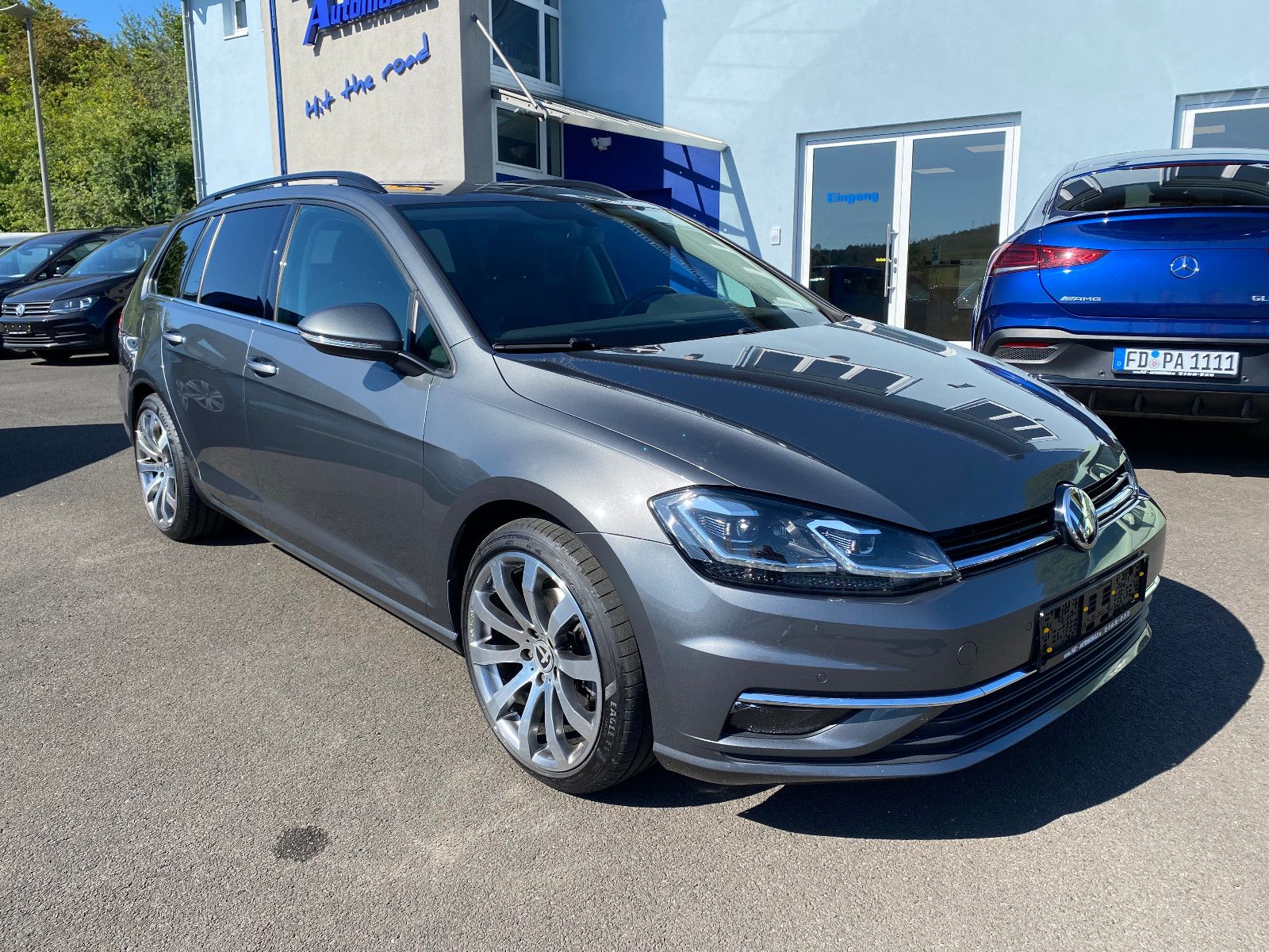 Fahrzeugabbildung Volkswagen Golf VII Variant Highline TSI DSG ACC LED Kamera