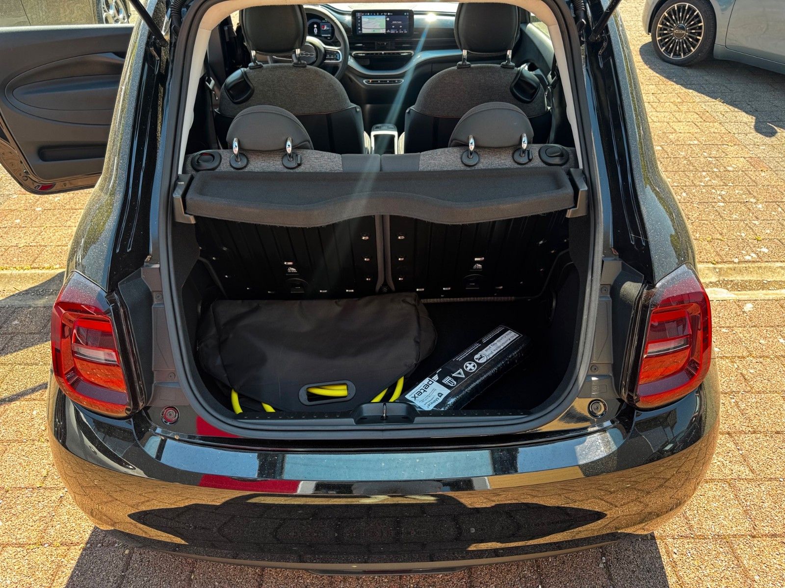 Fahrzeugabbildung Fiat 500 e Icon
