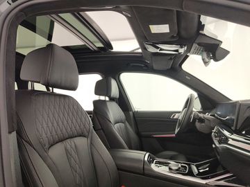 BMW X7 - 10