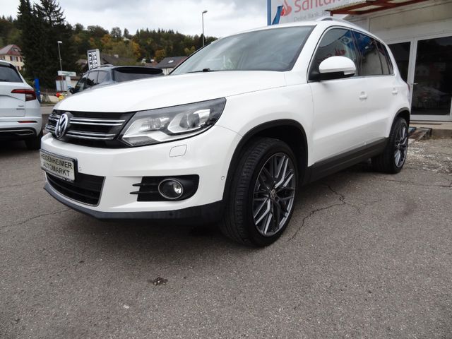Fahrzeugabbildung Volkswagen Tiguan Sport Style 4Motion/Xenon/SitzH/PDC/Leder