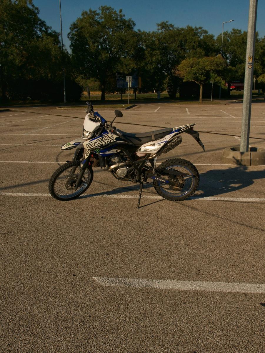 Yamaha WR 125R 2014 — салон