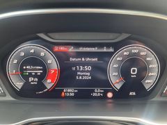 Fahrzeugabbildung Audi Q3 45TFSI quattro advanced Navi LED ACC RFK Pano