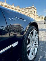 Audi S8 5.2 tiptronic quattro - - Audi S8 mit Benzin-Antrieb: Limousine, 5.2