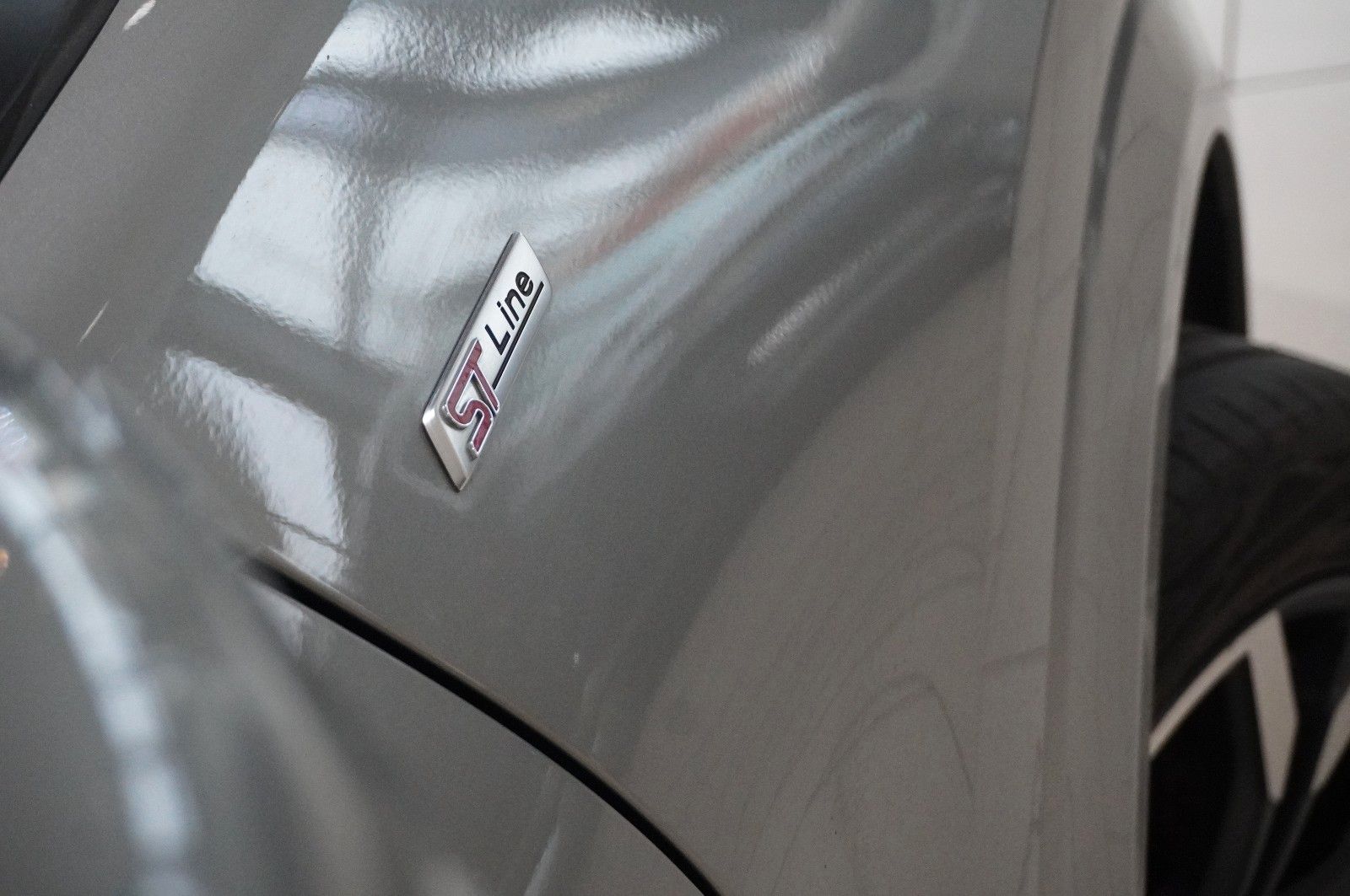 Fahrzeugabbildung Ford Puma 1.0 ST-LINE X NAVI/LED/KAMERA/SPORT/B&O/AHK