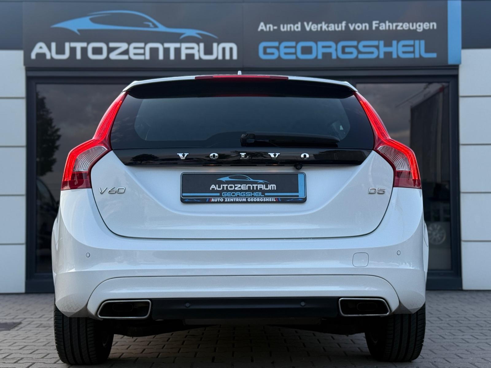 VOLVO V60 D5 2.4 215ch SUMMUM BVA Toit Ouvrant Entretien Complet