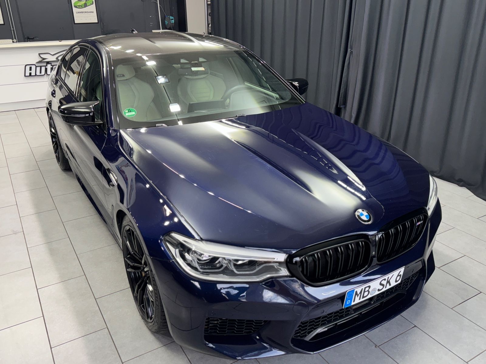 Fahrzeugabbildung BMW M5 LIM|BOWERS|TV|KERAMIK|INDIVIDUAL|VOLL