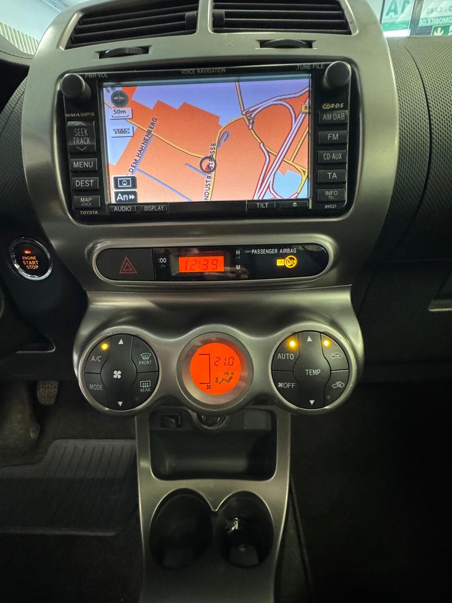 Fahrzeugabbildung Toyota Urban Cruiser/ NAVI/KLIMA/1.HAND/STANDHEIZUNG