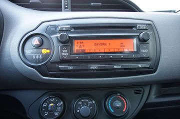 Toyota Yaris - 10