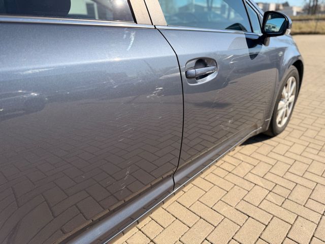 Toyota Avensis Kombi Executive EXPORT