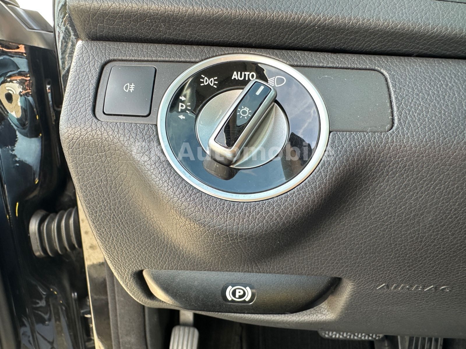 Fahrzeugabbildung Mercedes-Benz C 350 CDI T-Modell Avantgarde/Navi/Bi-Xenon/Kam.