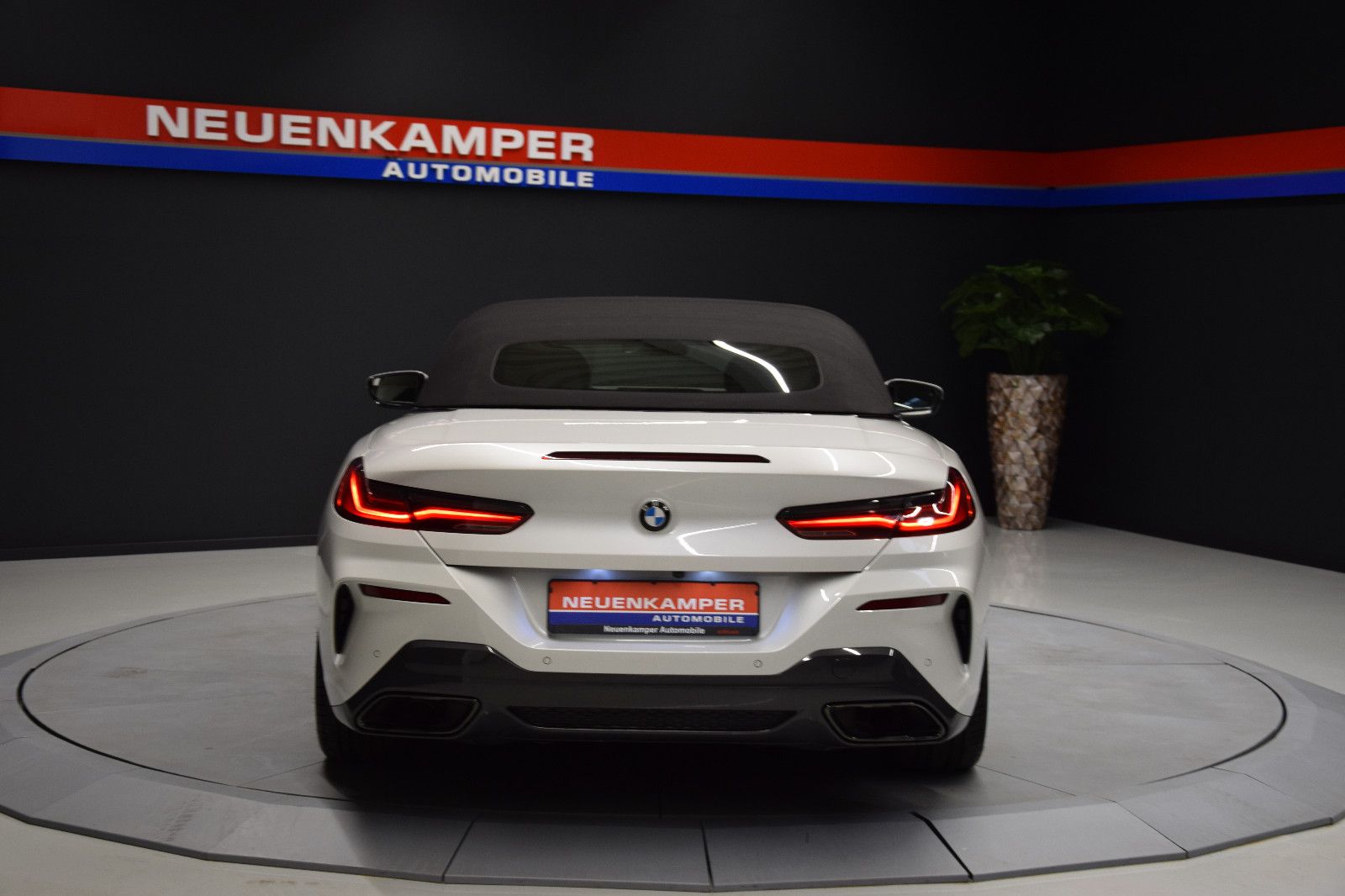 Fahrzeugabbildung BMW 840i M Sport Pro Cabrio HuD Sitzlklima Laser B&W