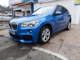 BMW X1 xDrive 25 i M Sport/HUD/Pano/AHK/Kam/2.Hd/ - BMW X1: Blau