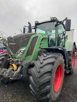 Fendt 824 Vario S4 Profi+