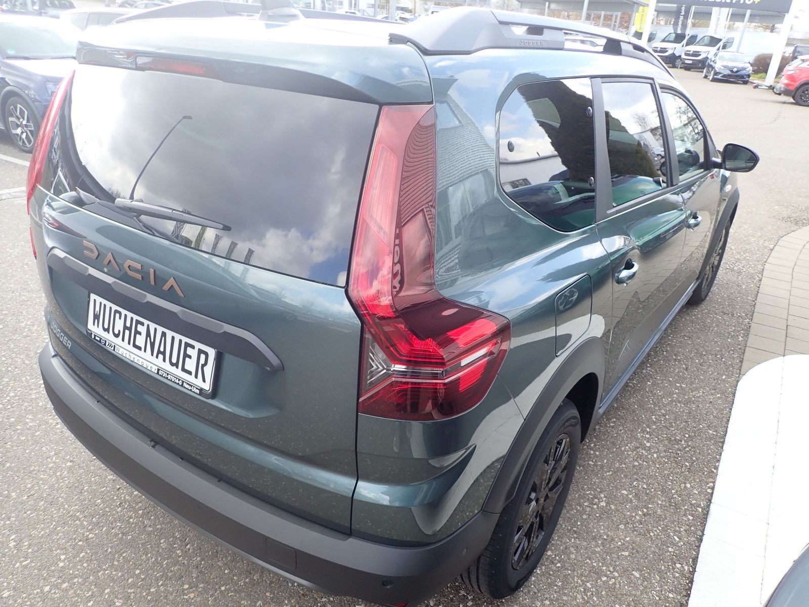 Fahrzeugabbildung Dacia Jogger Extreme TCe 110 7-Sitzer