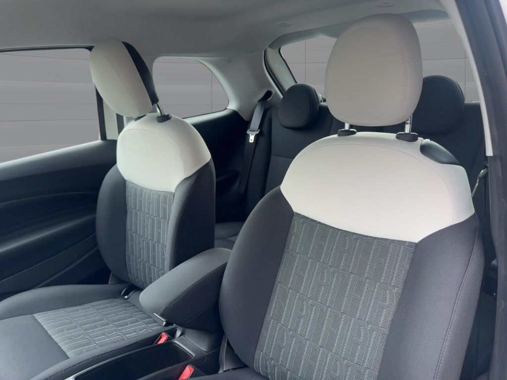 Fahrzeugabbildung Fiat 500 Hybrid Limousine ICON, K-Paket,Rückfahrkamer