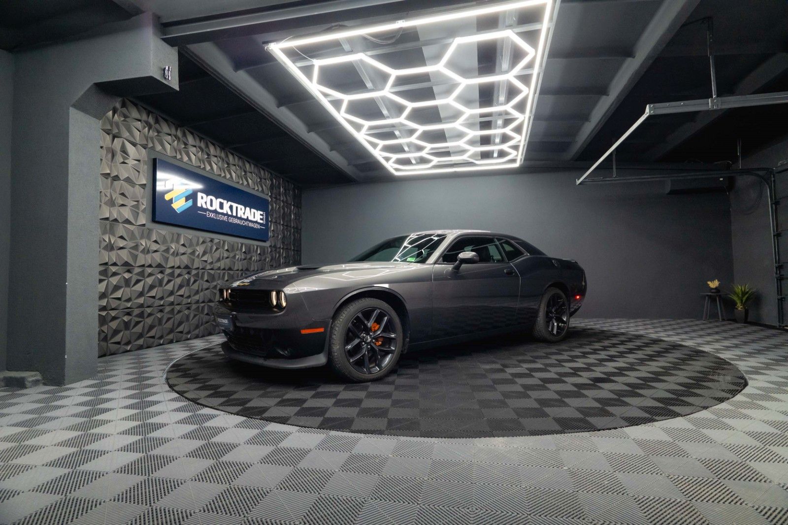 Fahrzeugabbildung Dodge Challenger 3.6 V6 GT SRT Styling LAST CALL 19%